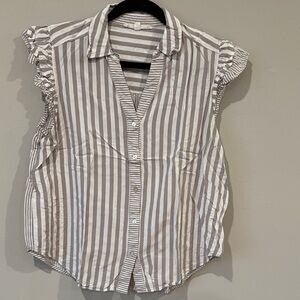 Jane and Delancey Gray Striped Button Down Shirt